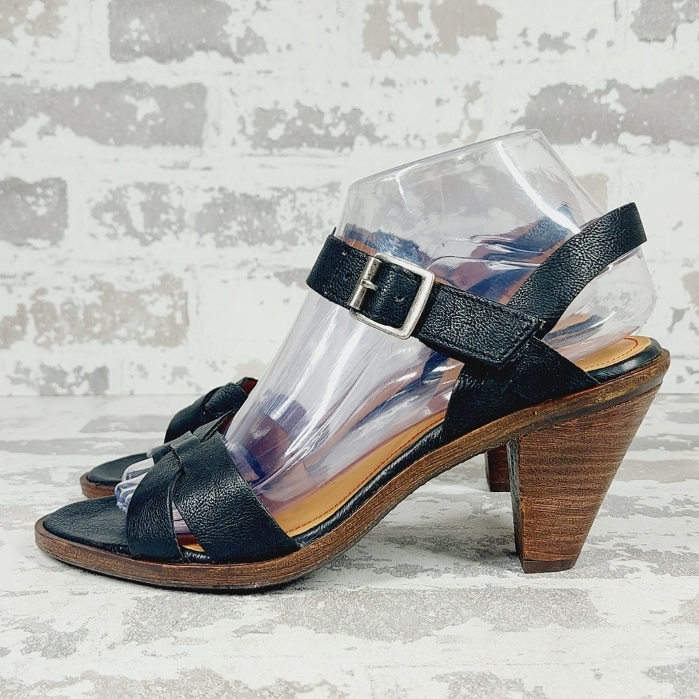 New Trask Saydee Leather Cone Heel Strappy Heeled Sandals D574